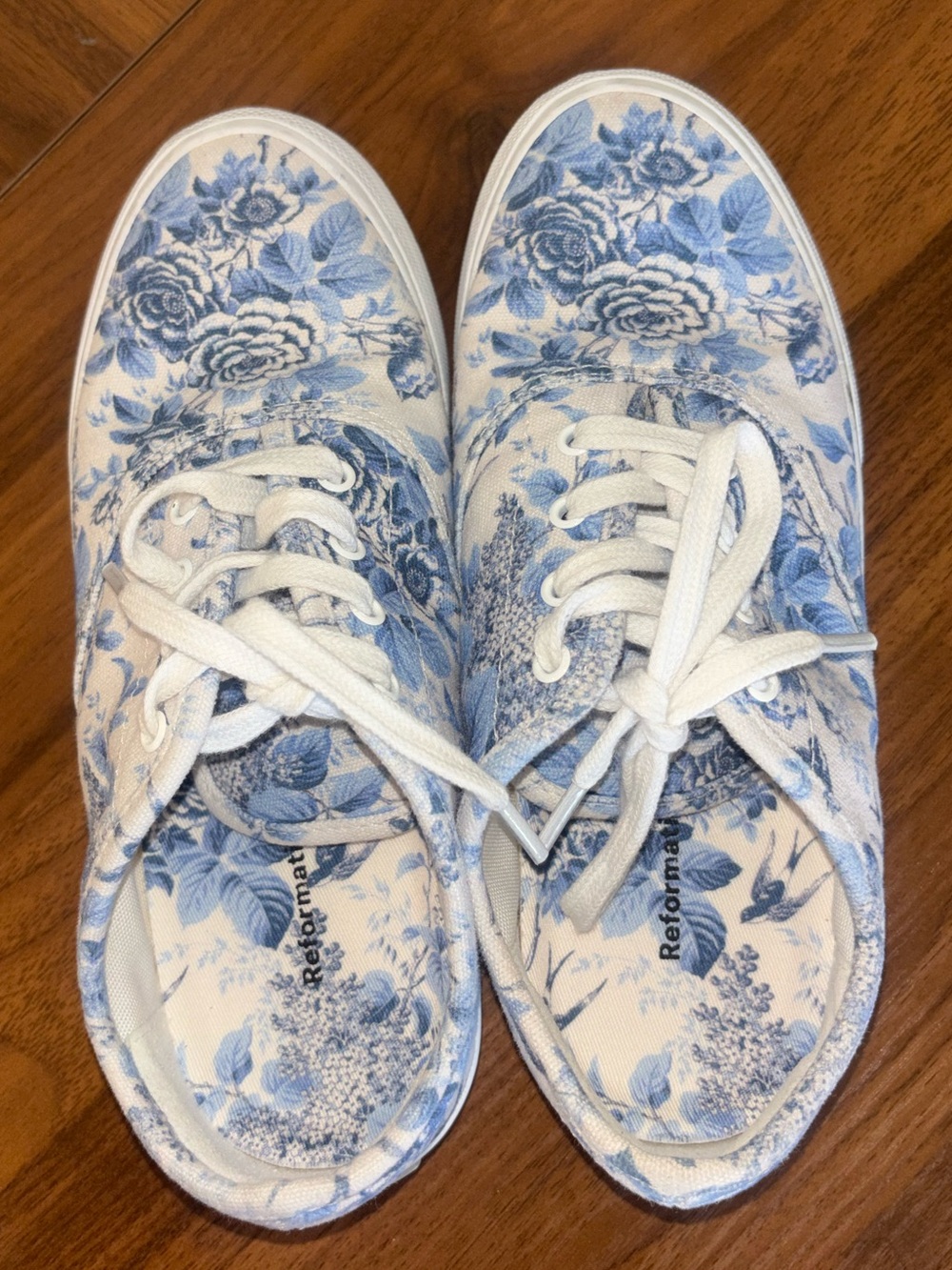 Reformation Harlow sneakers - white floral NEW 6